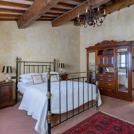 Striano Villa *