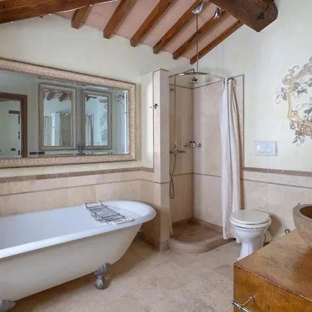 Villa Striano Talla
