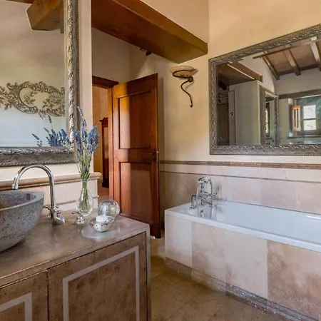 Striano Villa *